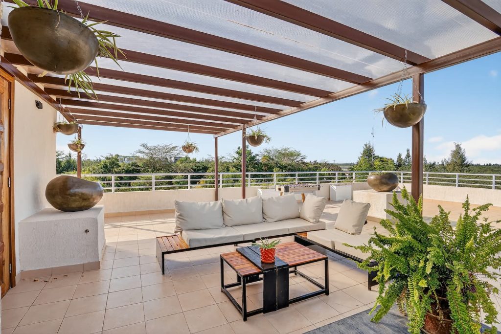 Exquisitely furnished 7-bedroom, all-ensuite villa, known localy as Osotua Villa, located in Maiyan, Nanyuki, Laikipia County for sale at 70M property image